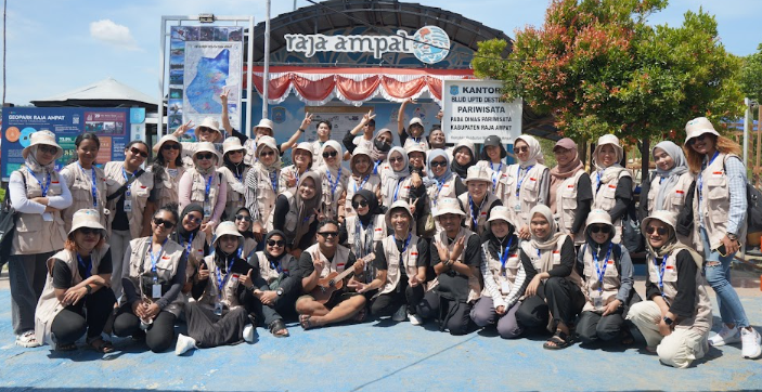 Jejak Arah Pemuda di Tanah Waigeo: Kolaborasi Inspiratif 60 Pemuda Nusantara dalam Sapa Papua #4 
